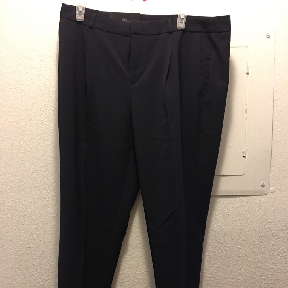 Black Banana Republic cropped pant